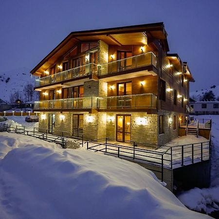 Pine Chalets By Ka Group Gudauri Eksteriør billede