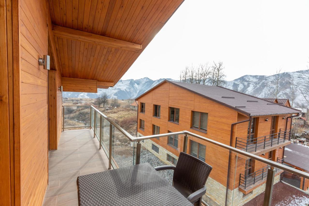 Pine Chalets By Ka Group Gudauri Eksteriør billede